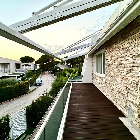 Villa Berlin Family Near Moevenpick Draç